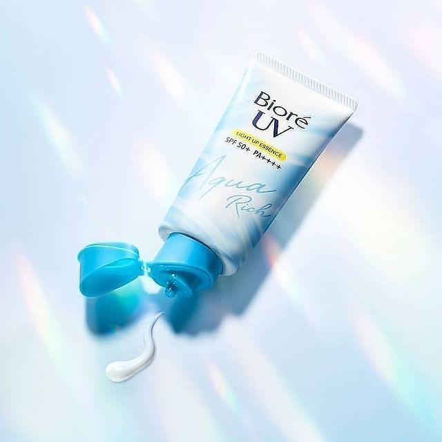 Biore UV Aqua Rich Water Light Up Essence SPF50+ PA+++ 70 g