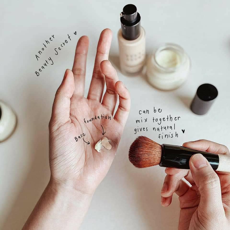 Bobbi Brown Mini Full Coverage Face Brush