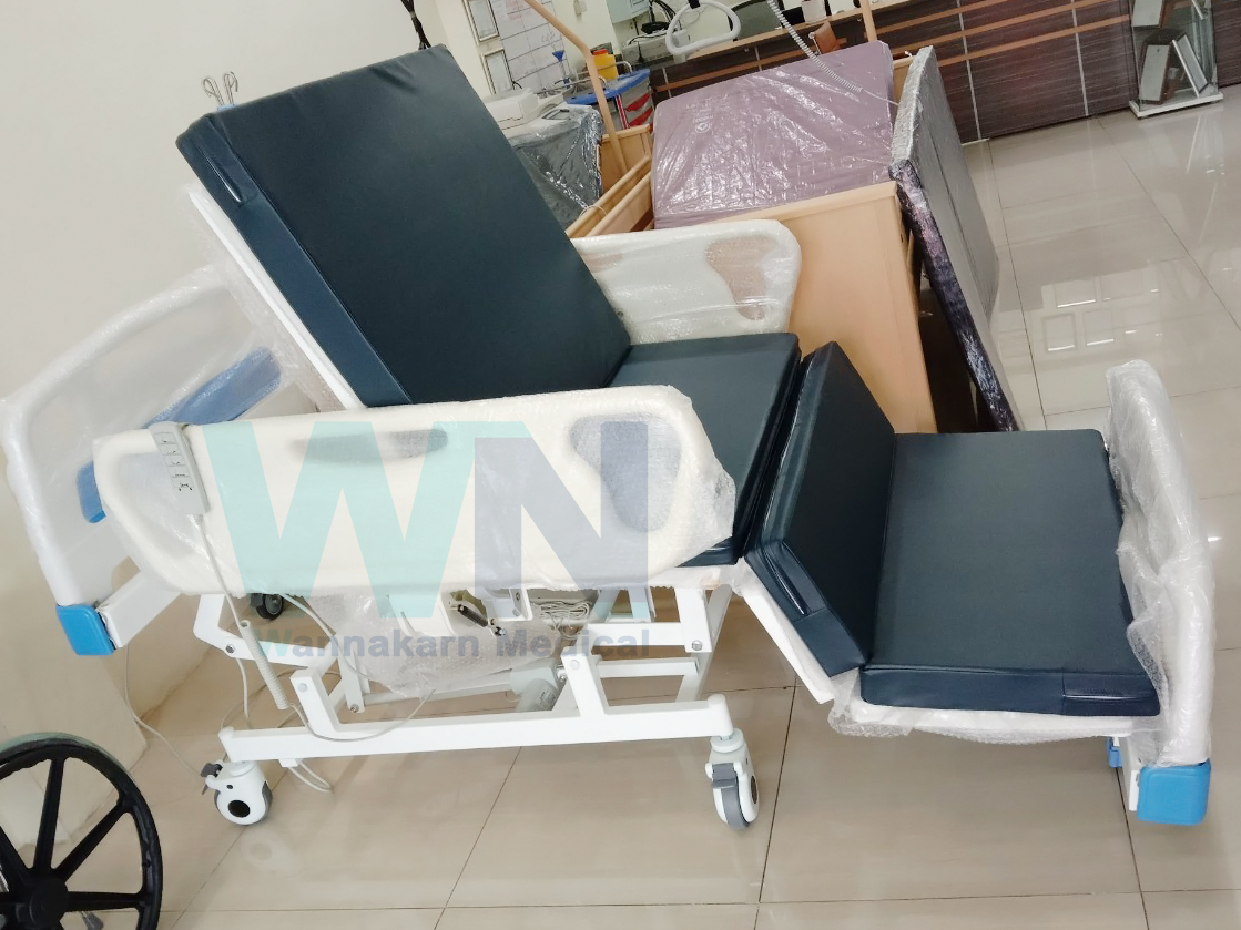 Medical Bed MK-E-02 เตียงผู้ป่วยปรับไฟฟ้า 3 ฟังก์ชั่น ราวปีกนก