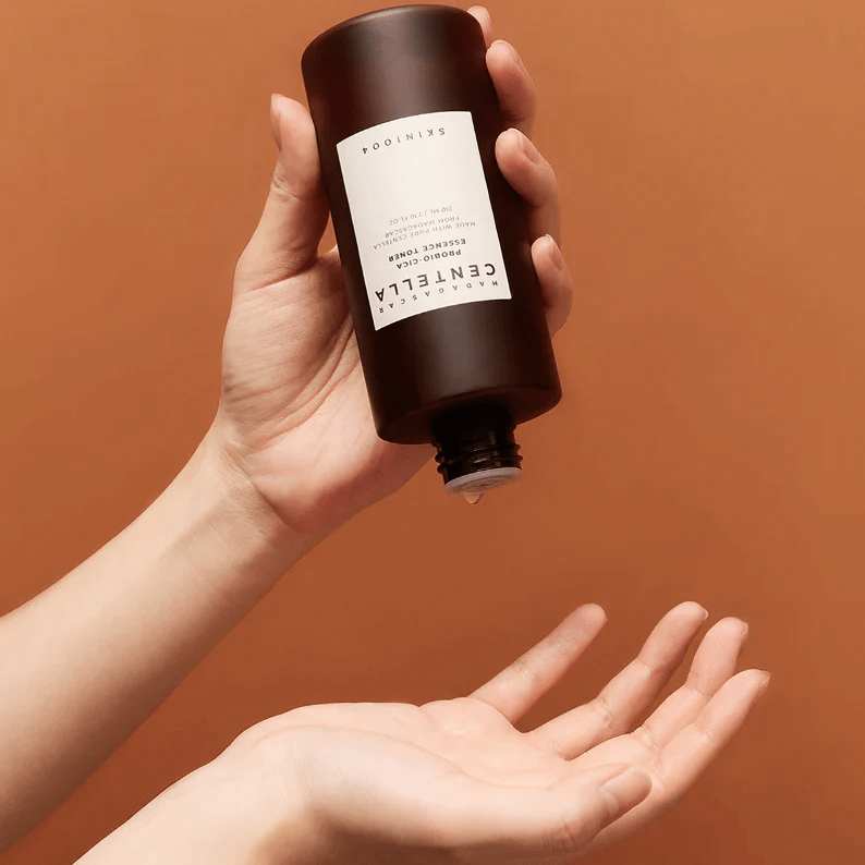 SKIN1004 Madagascar Centella Probio-Cica Essense Toner 210 ml.