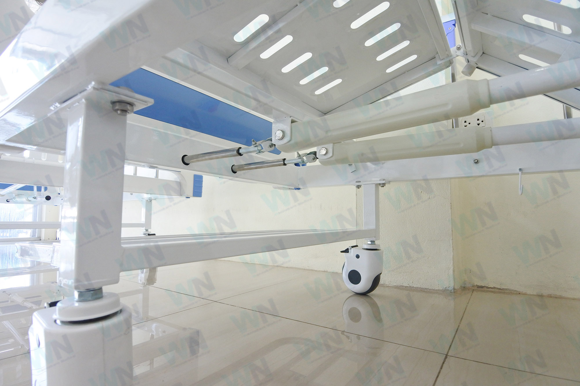 Medical Bed MK-B-01 เตียง 2 ไกร์ พร้อมเบาะสี่ตอน