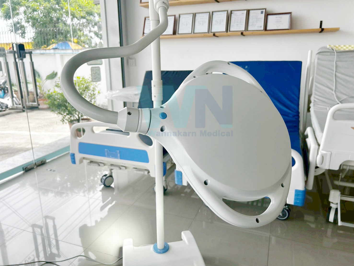 โคมไฟผ่าตัด Operation Lamp Model : YDE-300