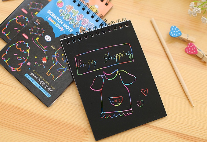 สมุดโน๊ตขูดสีรุ้งเล่มเล็กเกาหลี 14x10cm ( 1ชิ้นมี 10 แผ่นโดยประมาณ ) ชิ้นละ 11บาท ✔️พร้อมส่ง (🎲สุ่มลาย) Ohwowshop