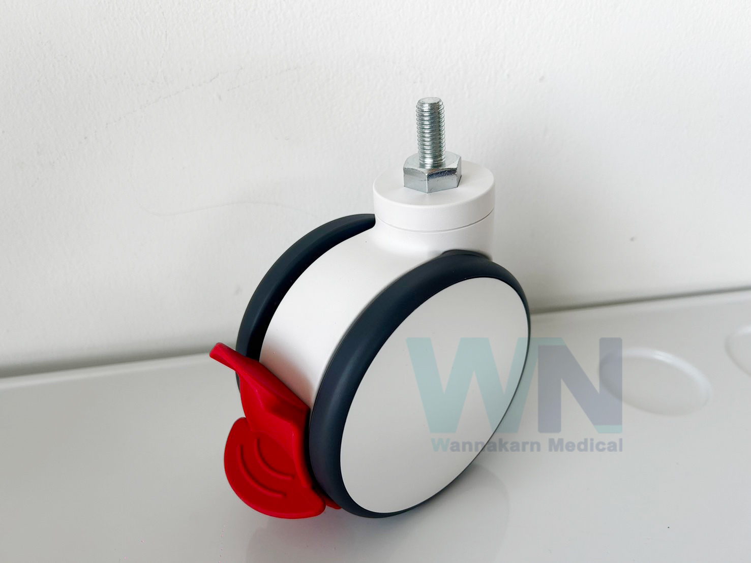 ลูกล้อ ขนาด 5 นิ้ว แกนสั้น ระบบล็อค 2 ระบบ (ล็อค/ปลดล็อค)