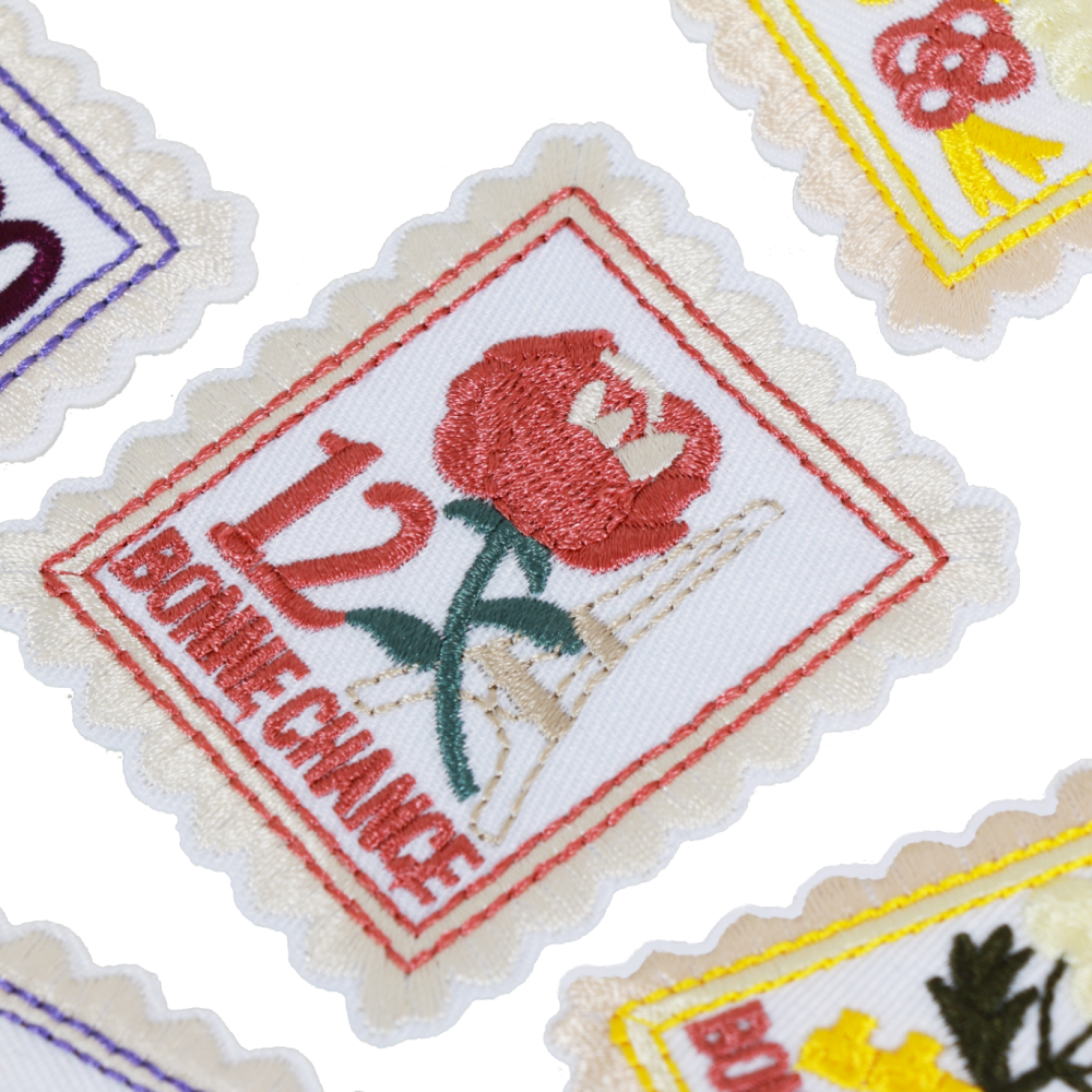 ตัวรีดติดเสื้อแสตมป์สีชมพู