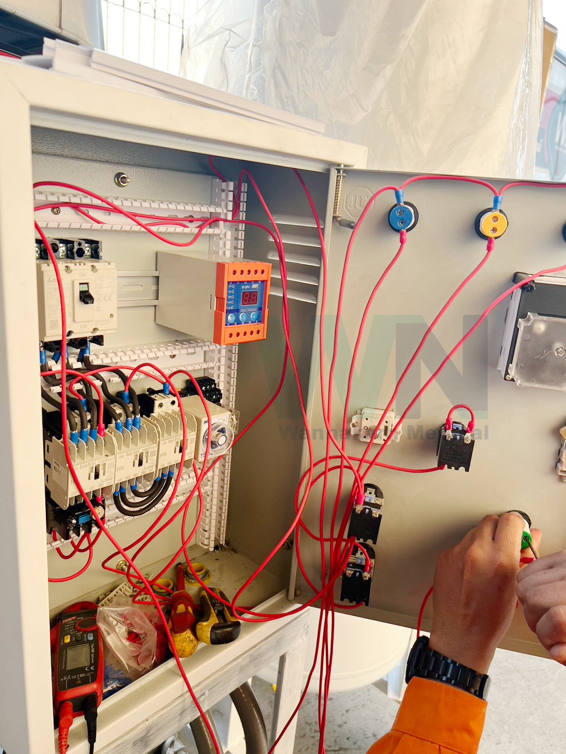 ตู้ไฟควบคุมการทำงาน