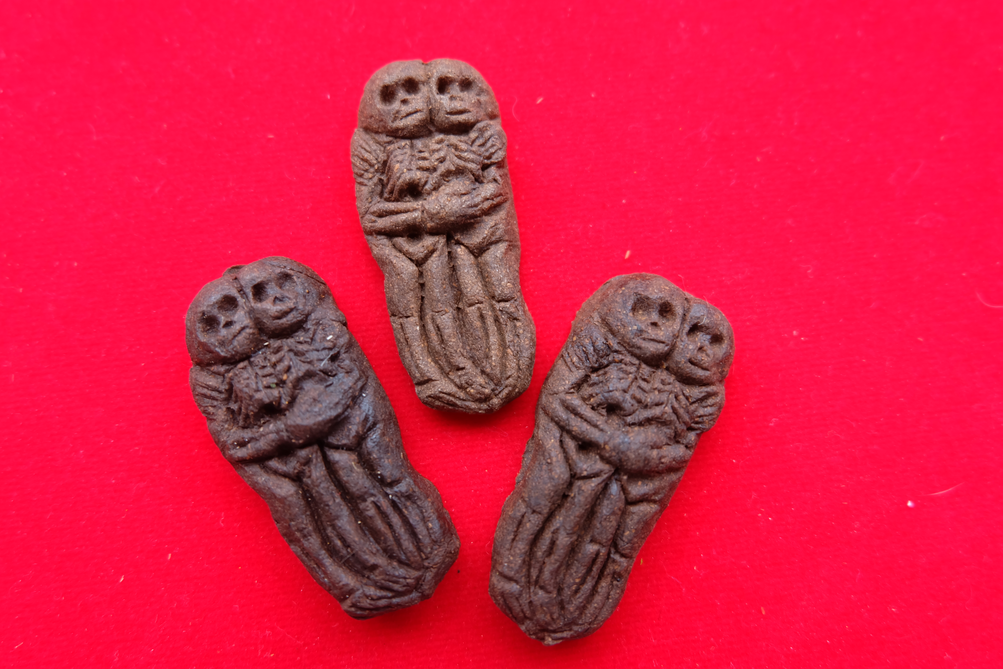 พรายอิ่นคู่พ่อเงินแม่ทอง หลวงพ่อยศ วัดป่าบ้านสังข์ จังหวัดร้อยเอ็ด