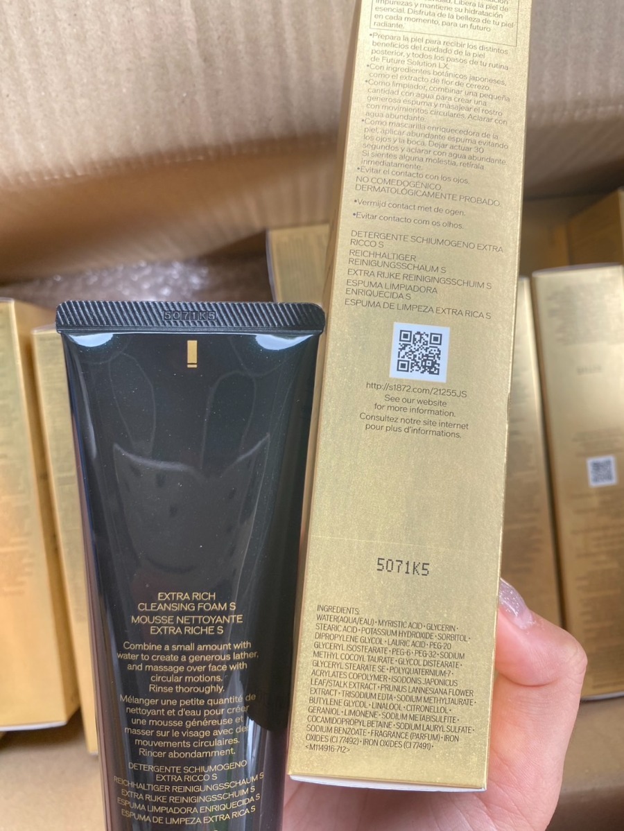 Shiseido Future Solution LX Extra Rich Cleansing Foam 125 ml.