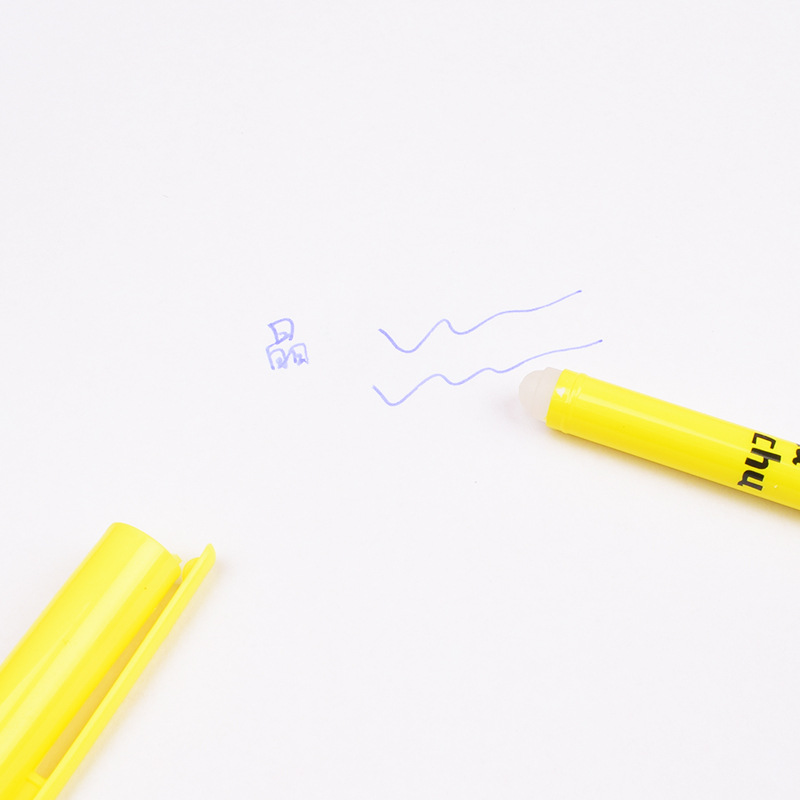 ⚡ปากกาลบได้⚡ลายพิคาชู CHU📌คละลาย⚡ไส้สีดำ 0.5 ราคา 3 บาท/ด้าม✔️พร้อมส่งOhwowshop หลากสี ปากกาลบได้ เครื่องเขียน