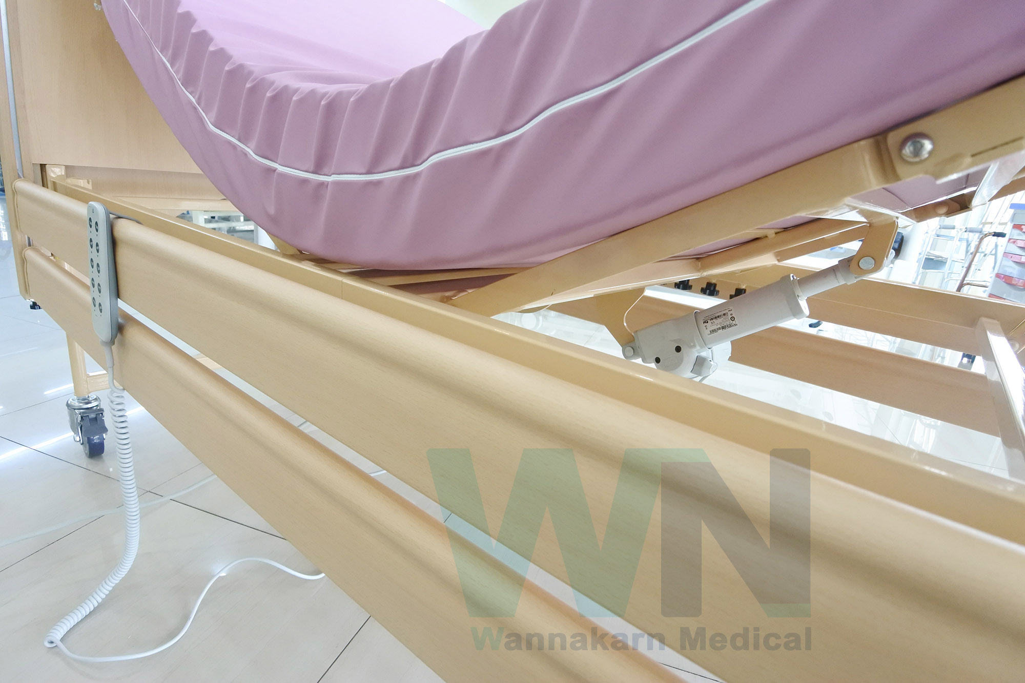 ที่นอนโฟมป้องกันแผลกดทับ Meddo Turntable รุ่น นอนได้ 2 ด้าน กันแผลกดทับได้ทั้ง 2 ด้าน MODEL FM1516 L