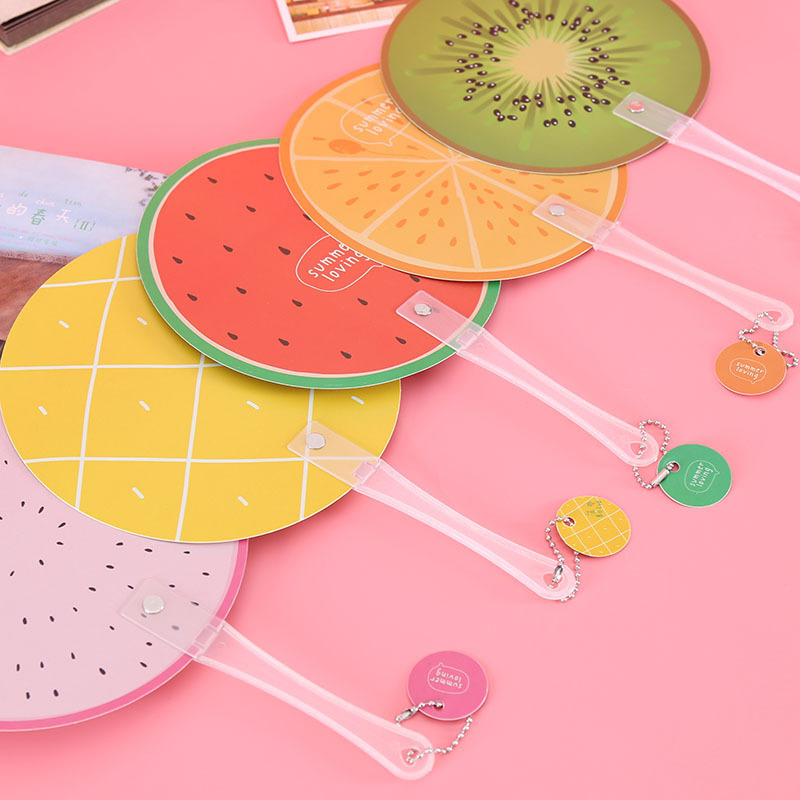 พัดลาย ลิขสิทธิ์ ชิ้นละ 5 บาท พร้อมส่ง (เลือกลาย) Ohwowshop