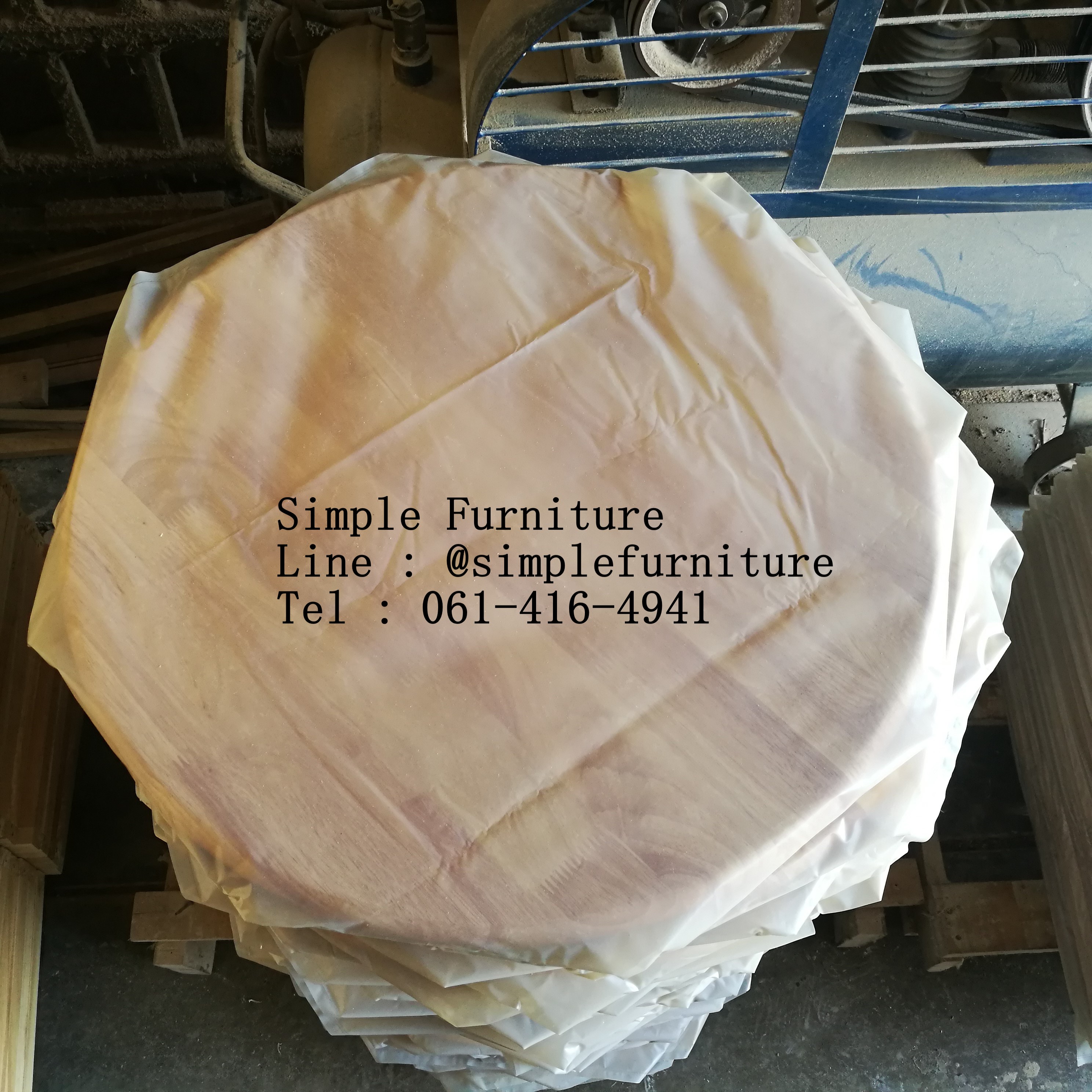 โต๊ะกลม โต๊ะอาหาร โต๊ะร้านกาแฟ ไม้ยางพารา ขนาดเส้นผ่านศูนย์กลาง 60 เซนติเมตร สีไม้ธรรมชาติ