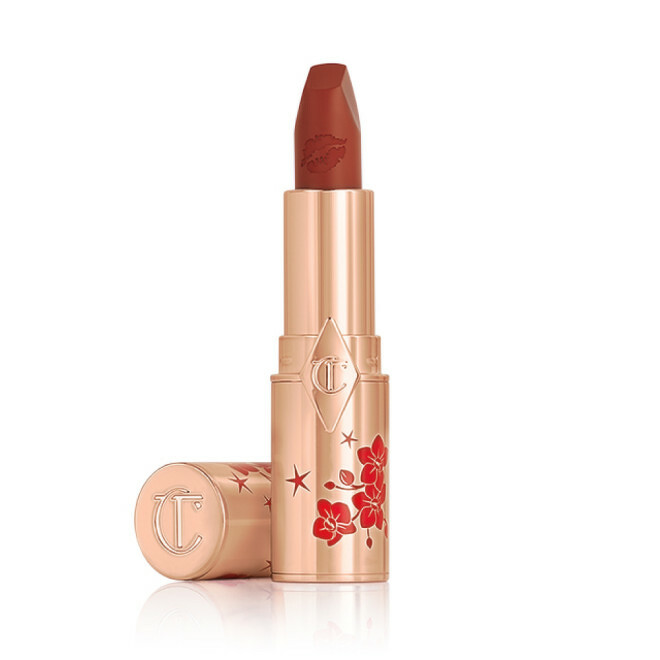Charlotte Tilbury Matte Revolution Lipstick 3.5 g. Limited Edition #Blossom Red