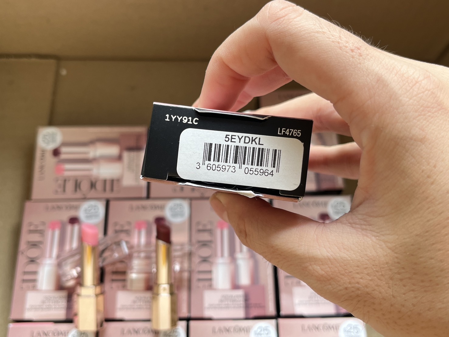 Lancome Idole Butterglow Mini Lip Balm Duo 0.8 g. * 2 #10 Keep It Glow / #60 Million-Dollar Berry