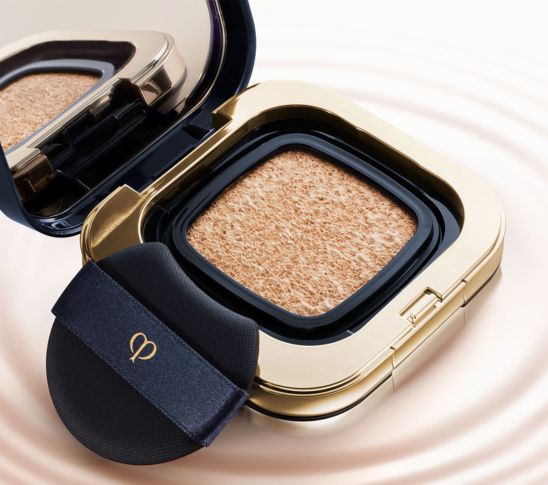 Cle de Peau Beaute Radiant Cushion Foundation DEWY 15 g. #I10