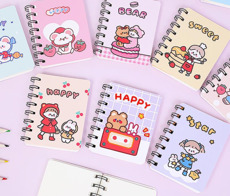 🌈สมุดบันทึกเล็กสันห่วง Happy cartoon 10.5x8cm เล่มละ 8 บาท(🤔สินค้าสุ่มตามแบบ)✔️พร้อมส่ง Ohwowshop เครื่องเขียน กระดาษ
