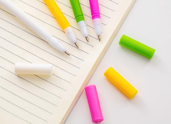 ปากกาพัดลายหมี Happy [ลูกลื่นน้ำเงิน] ด้ามละ 4 บาท