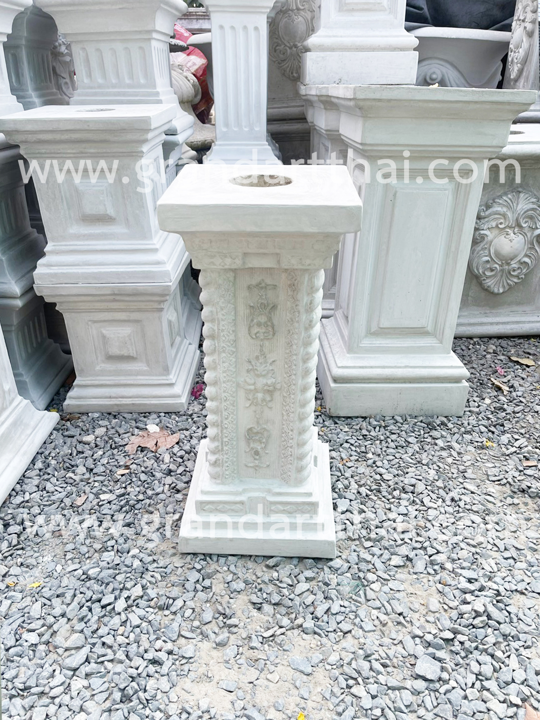 แท่นเหลี่ยมขอบเกลียว เตี้ย