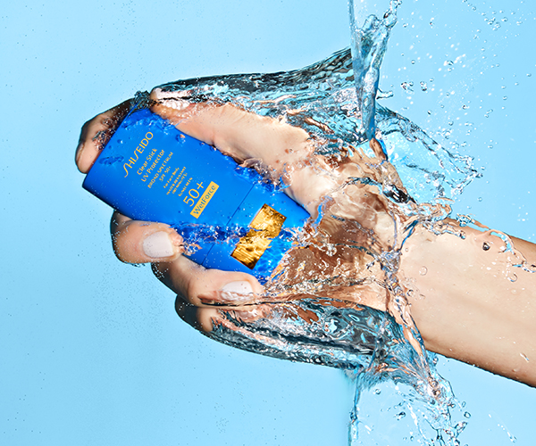 Shiseido Clear Stick UV Protector SPF50+ PA++++ 15 g.