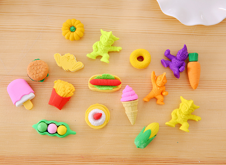 ยางลบถุงซิบ [คละลาย] ชิ้นละ 10 บาท Ohwowshop