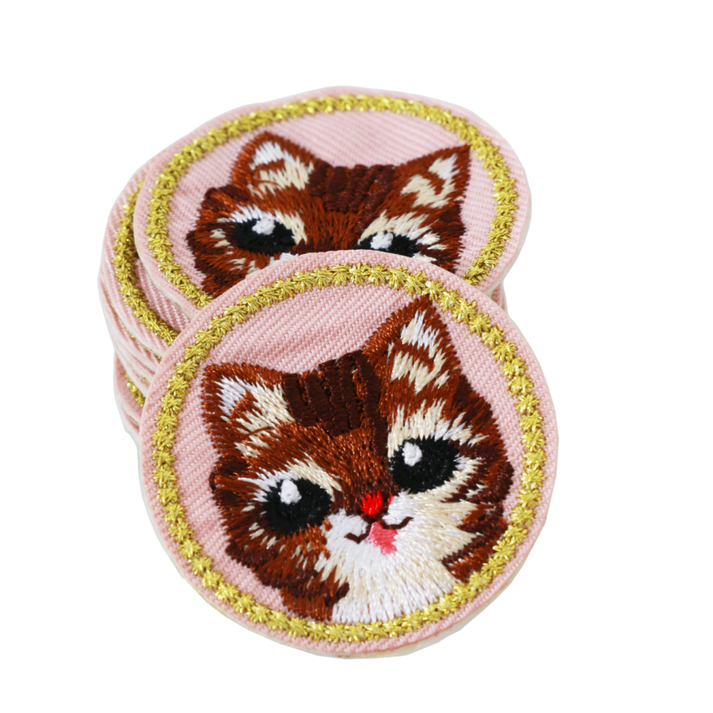 ตัวรีดติดเสื้อหน้าแมวน้ำตาล