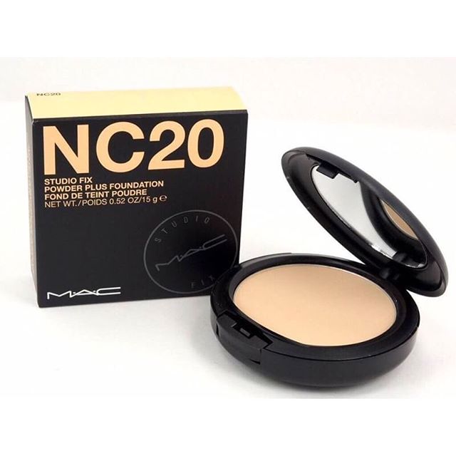 M.A.C Studio Fix Powder Plus Foundation 15 g. NC20