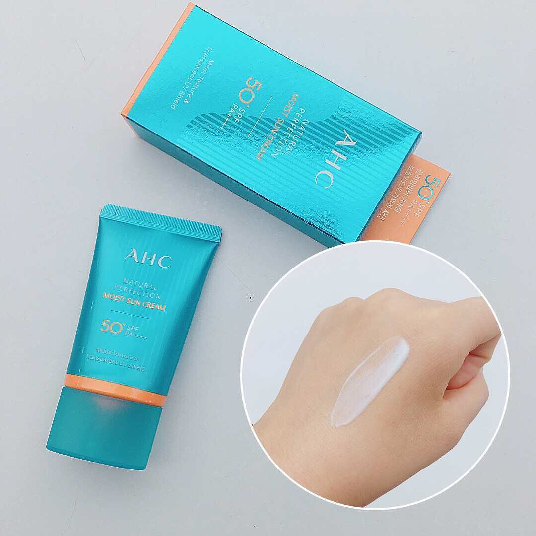 AHC Natural Perfection Moist Sun Cream SPF50+ PA++++ 50 ml.