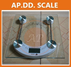 เครื่องชั่งน้ำหนักคนเเบบกระจกนิรภัย จอ LCD ระบบดิจิตอล Personal scale รุ่น2019 พิกัด 180 กิโลกรัม ขนาดเบา กะทัดรัด ดีไซน์สวยงามทันสมัย ทำจากกระจกนิรภัย