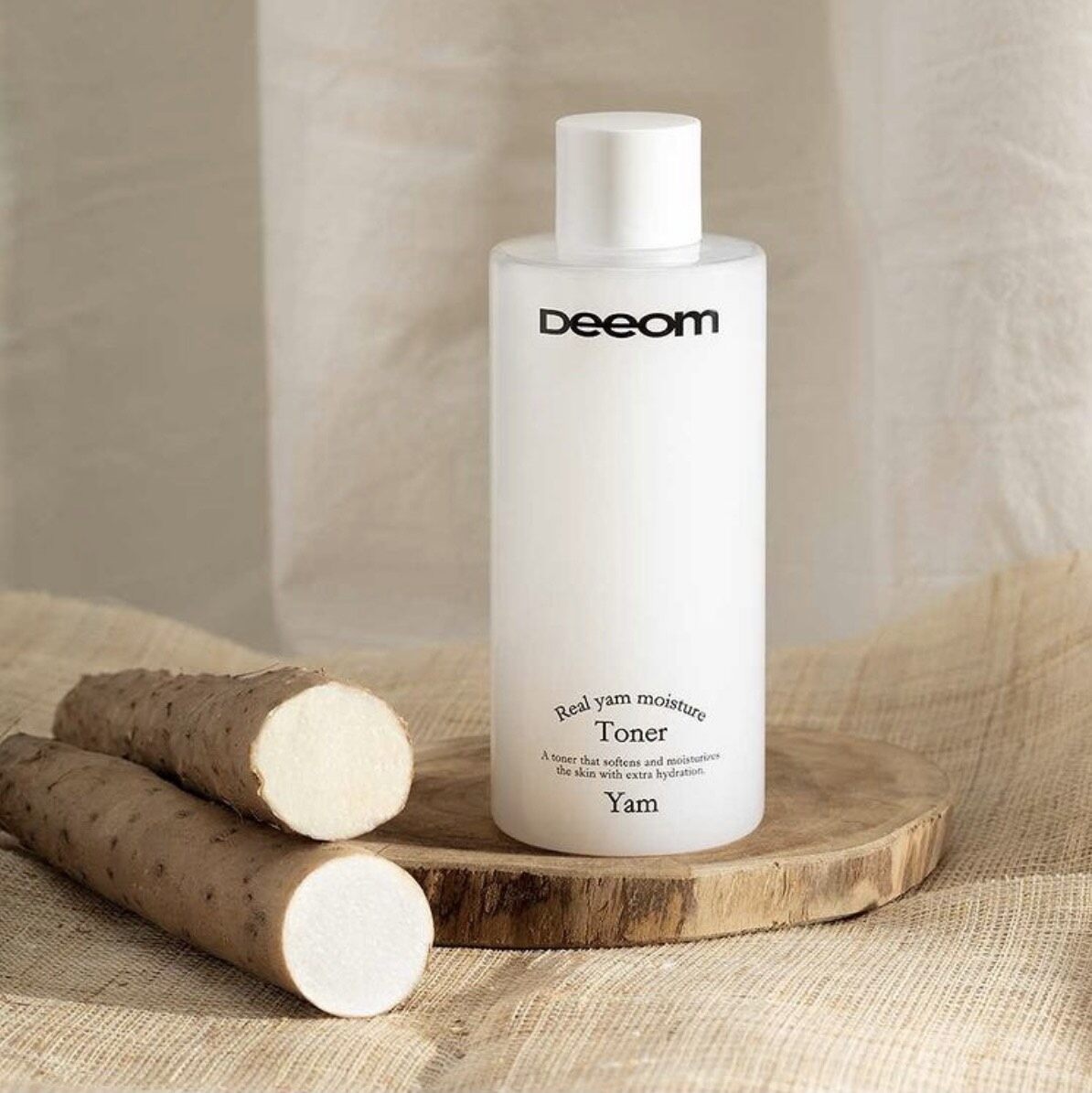 DEEOM Real Yam Moisture Toner 300 g.