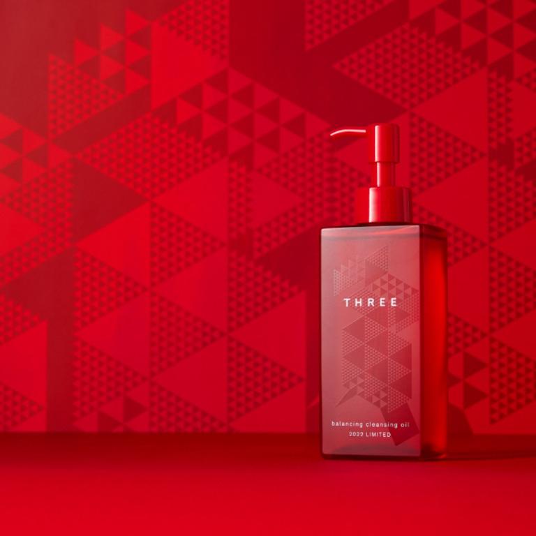 THREE Balancing Cleansing Oil R 185 ml. Limited Edition 2022
