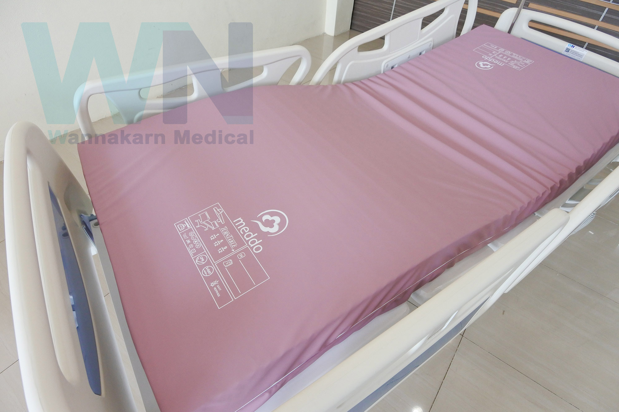 ที่นอนโฟมป้องกันแผลกดทับ Meddo Turntable รุ่น นอนได้ 2 ด้าน กันแผลกดทับได้ทั้ง 2 ด้าน MODEL FM1516 L