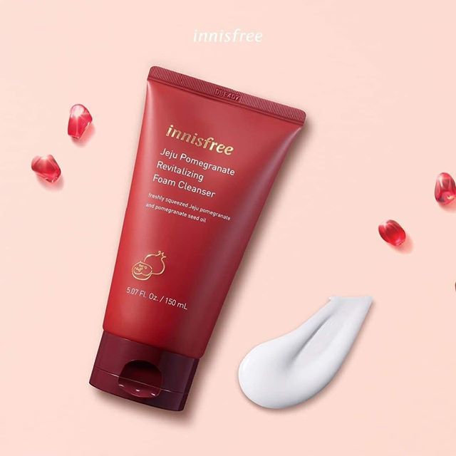 Innisfree Jeju Pomegranate Revitalizing Foam Cleanser 150 ml.