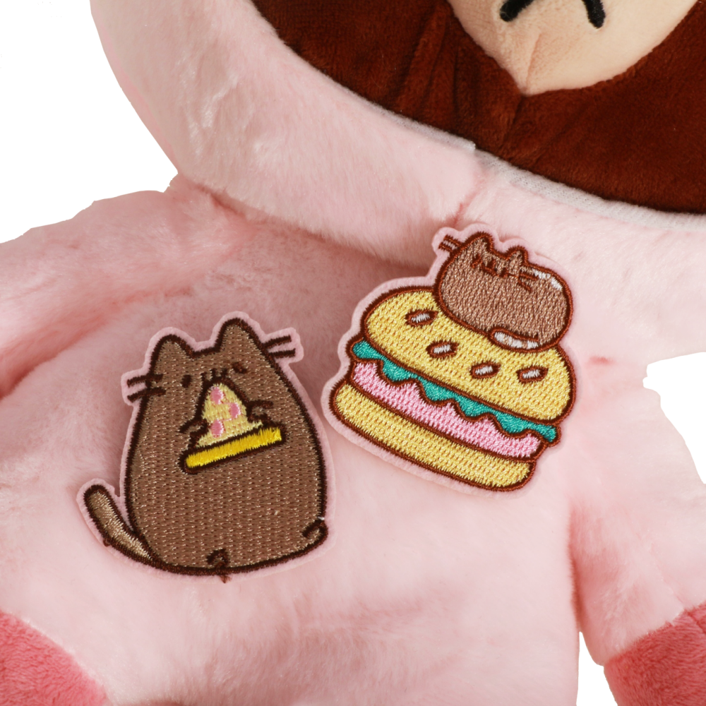 ตัวรีดติดเสื้อแมวพุชชีนบนเค้ก