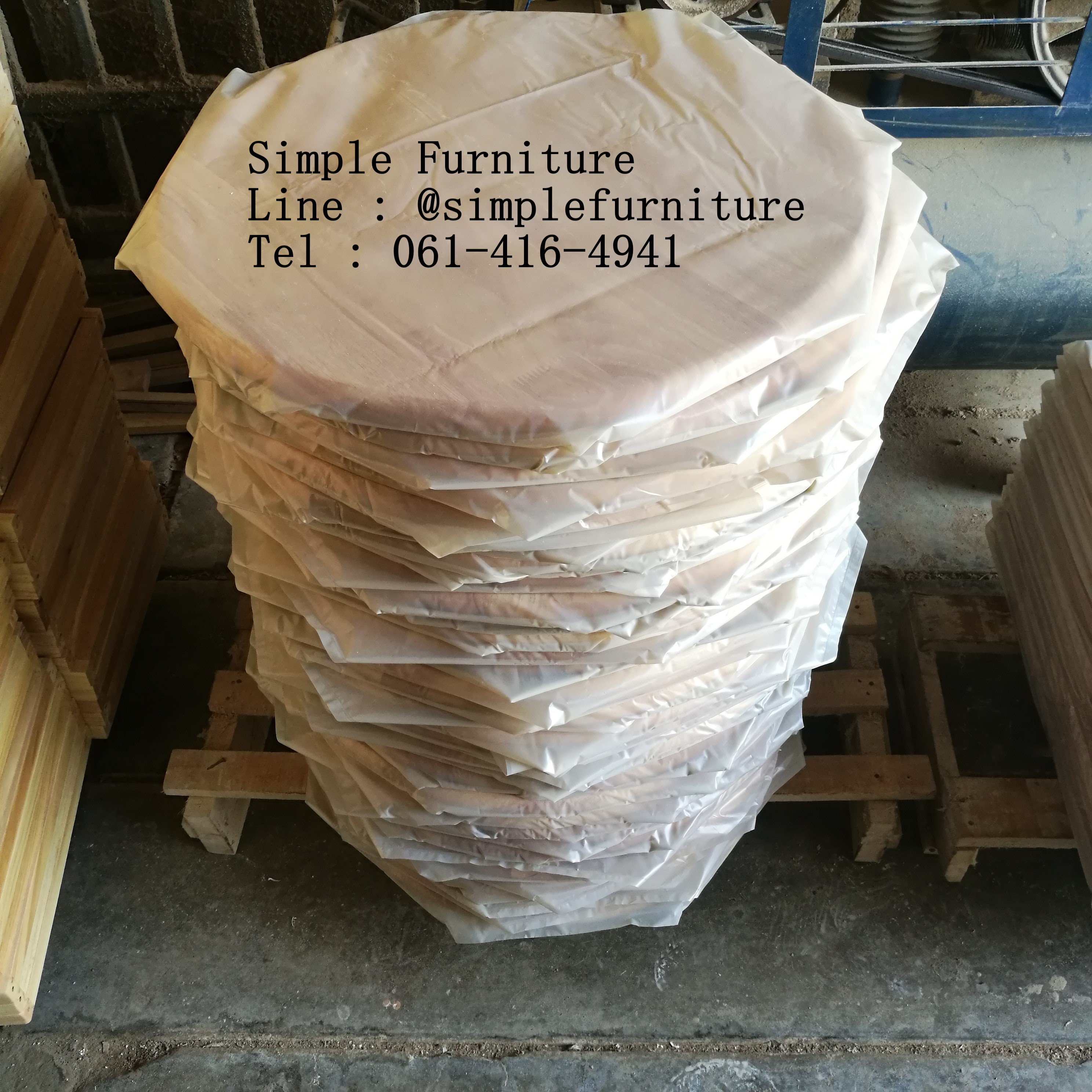 โต๊ะกลม โต๊ะอาหาร โต๊ะร้านกาแฟ ไม้ยางพารา ขนาดเส้นผ่านศูนย์กลาง 60 เซนติเมตร สีไม้ธรรมชาติ