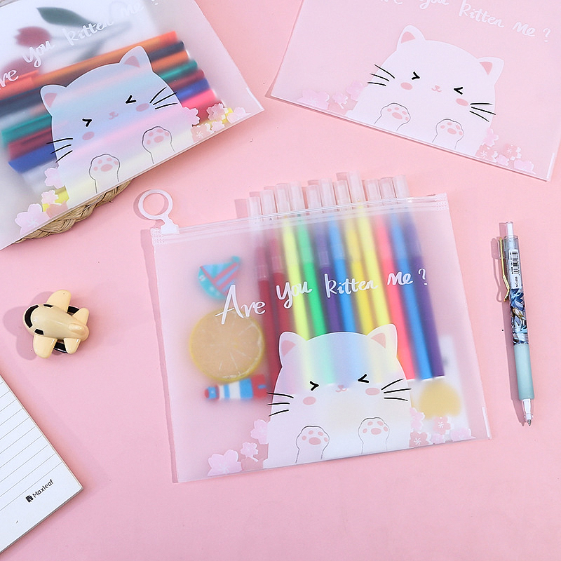 🌈กระเป๋าใส่เครื่องเขียน A5🐱🌈Lovely Cat 21x17cm📌เลือกลาย ราคา 4 บาท✔️พร้อมส่ง Ohwowshop ซองใส่เครื่องเขียน ซอง เครื่องเขียน กระเป๋า กระเป๋าดินสอ