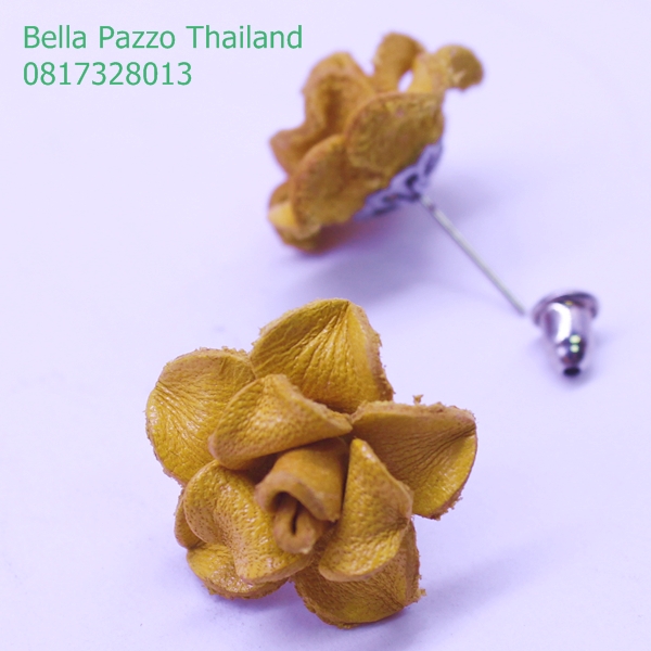 ต่างหูกุหลาบปลายแหลมเดี่ยว 2cm. 1 ดอก หนังแท้ทำมือ แฮนด์เมด