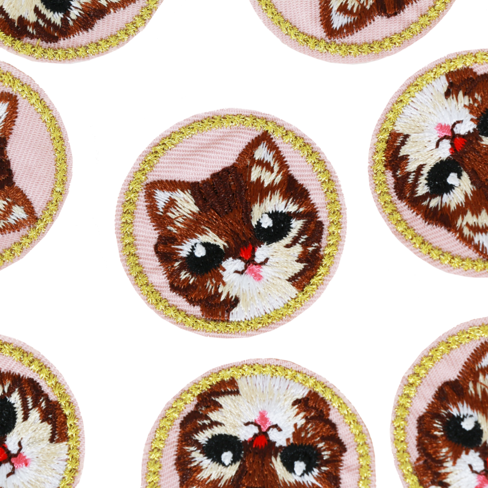 ตัวรีดติดเสื้อหน้าแมวน้ำตาล