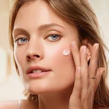 Guerlain Day Cream Firms Smoots Illuminates 7 ml..