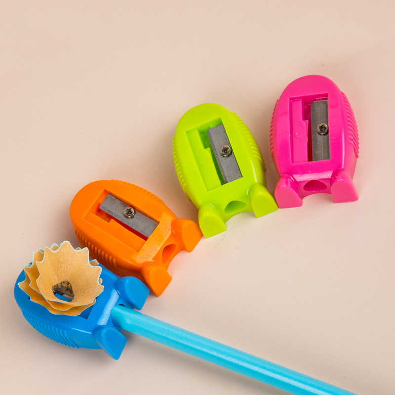 ⭐กบเหลา⭐รูปทรงตัวการ์ตูน หลากสี ( สินค้าเลือกสี ) ชิ้นละ 2 บาท ✔️พร้อมส่ง Ohwowshop เครื่องเขียน กบ กบเหลาดินสอ