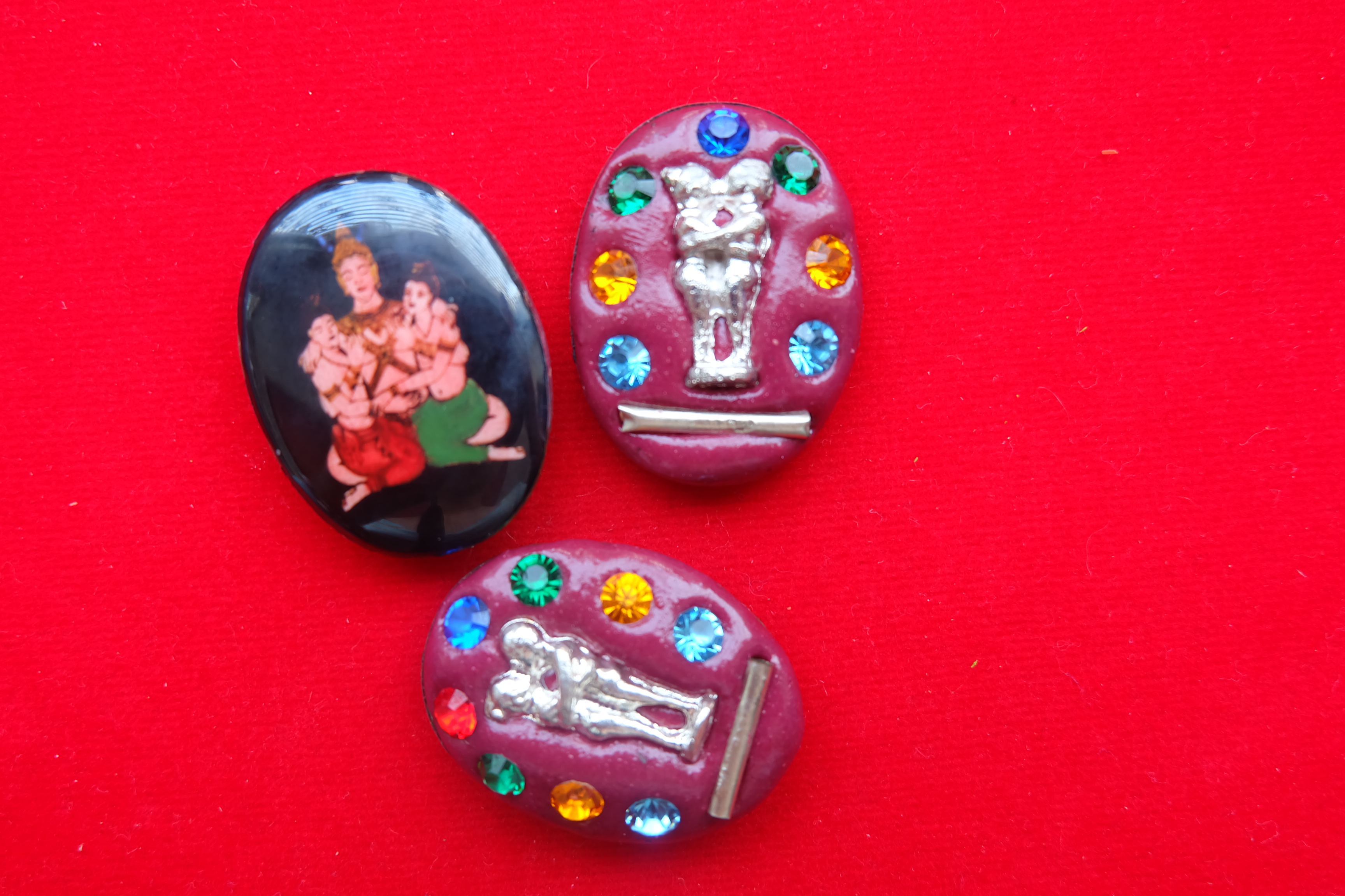 ล๊อกเก็ตพญาเขาคำเขารักเขาหลง หลวงพ่อยศ อกิญจโน วัดป่าบ้านสังข์ จังหวัดร้อยเอ็ด