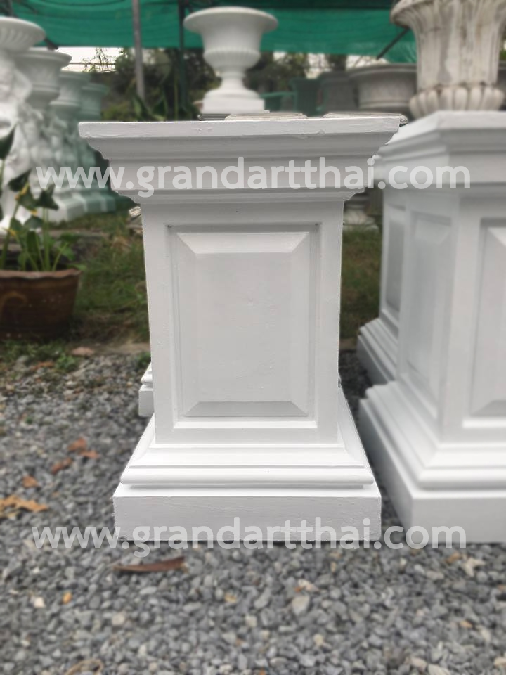 แท่นเหลี่ยมลายฟัก 35/74