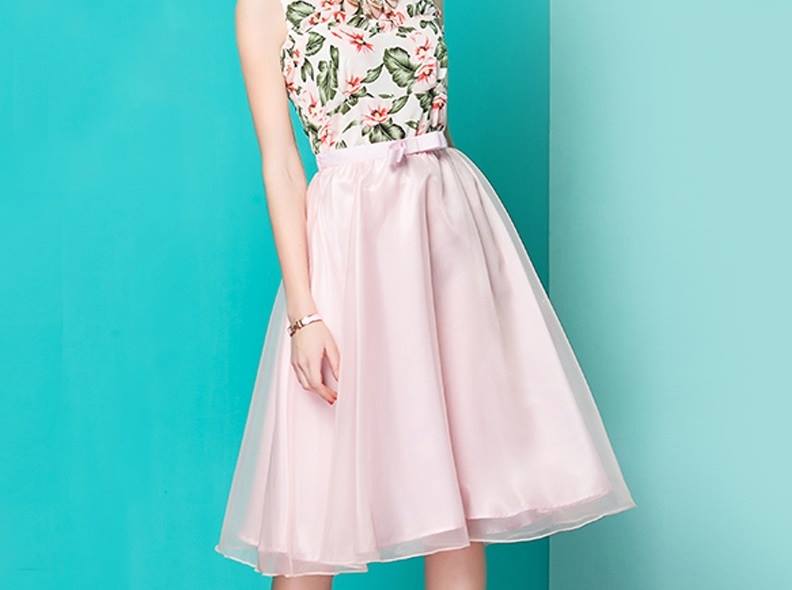 ไหมแก้ว(ผ้าแก้ว) 58/60นิ้ว ขายส่งยกม้วน ราคาทักLineนะคะ