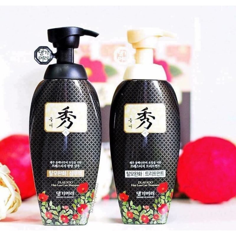Daeng Gi Meo Ri Dlae Soo Hair Loss Care Shampoo 400 ml. + Treatment 400 ml.