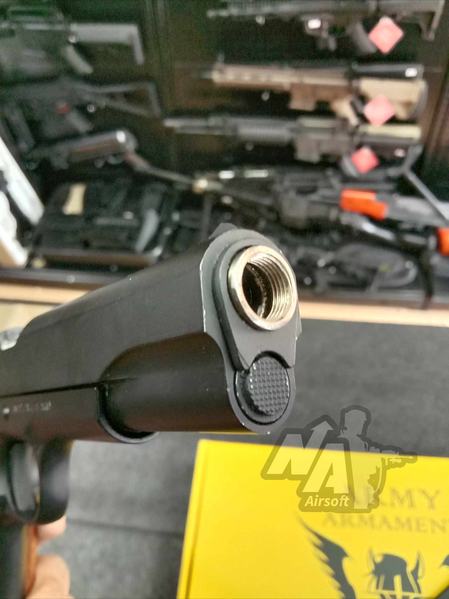 Army R31 M1911A1 กริ๊ปไม้ (มือสอง)