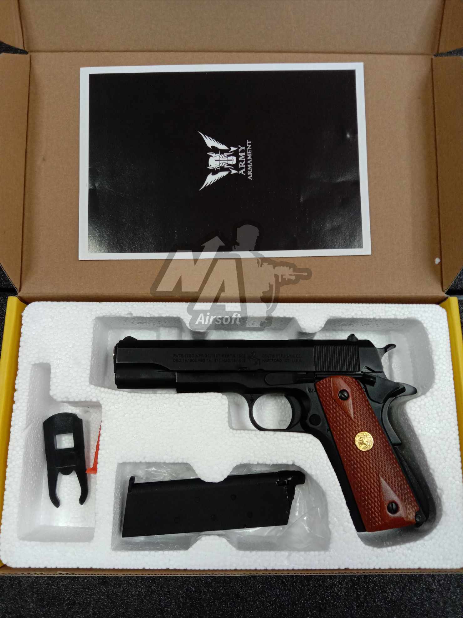 Army R31 M1911A1 กริ๊ปไม้ (มือสอง)