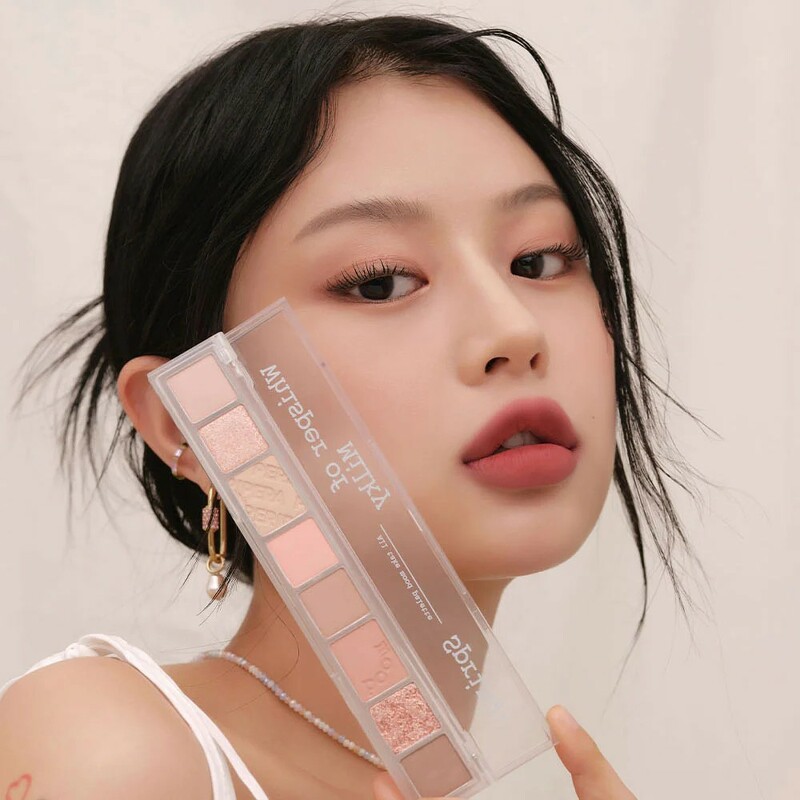 Peripera All Take Mood Palette #05 Whisper of Milky Spring