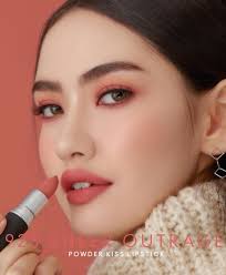 M.A.C Lustreglass Lipstick Rouge 3 g. #928 Sheer Outrage