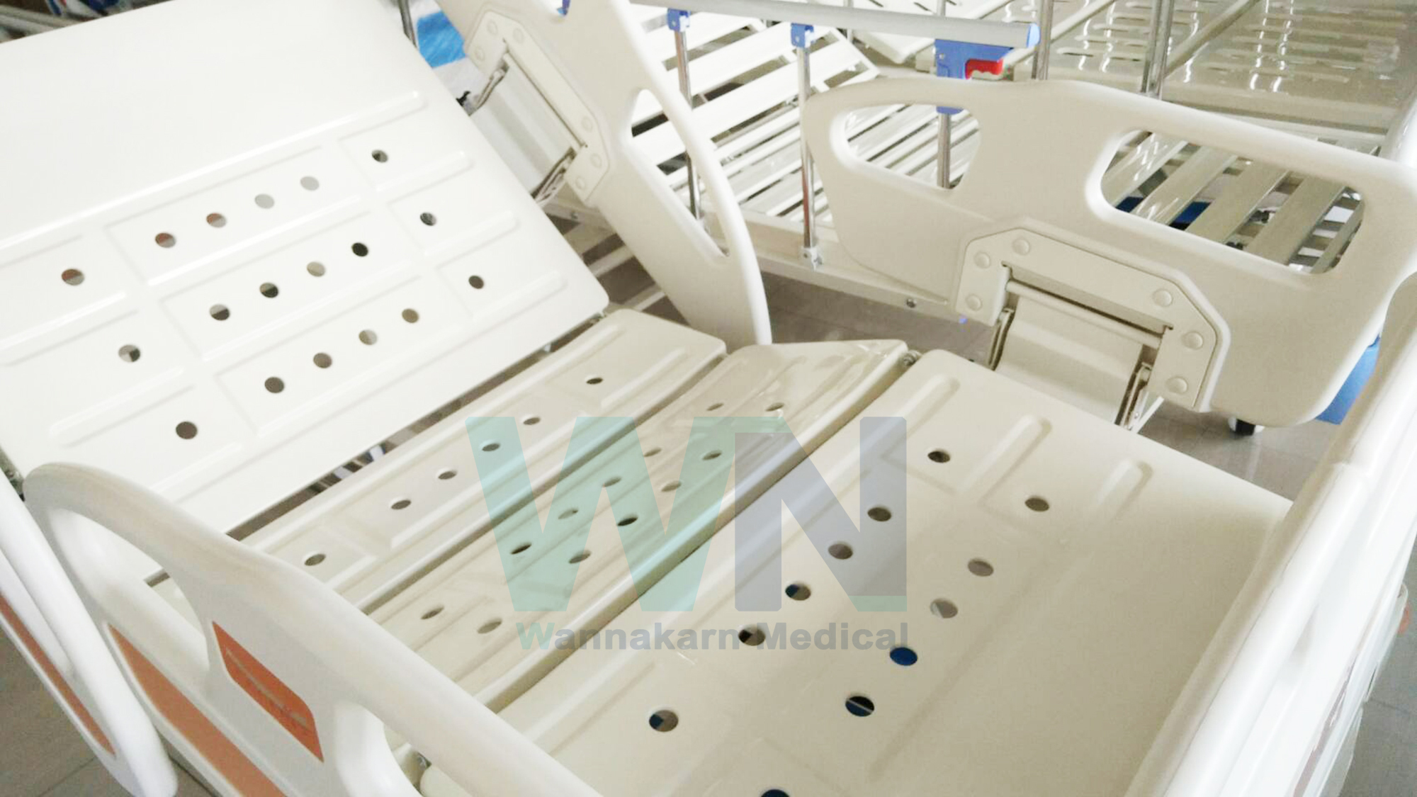 Medical Bed MK-E-01 เตียง 3 ไกร์ ราวปีกนก