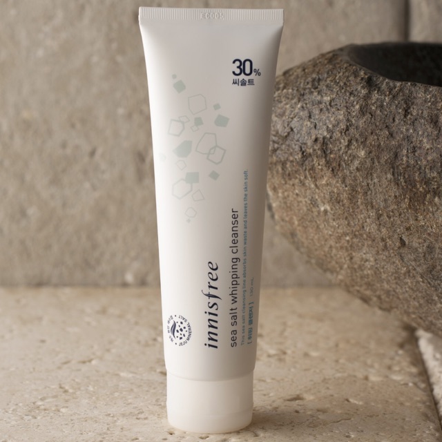 Innisfree Sea Salt Whipping Cleanser Salt 30% 130 ml.