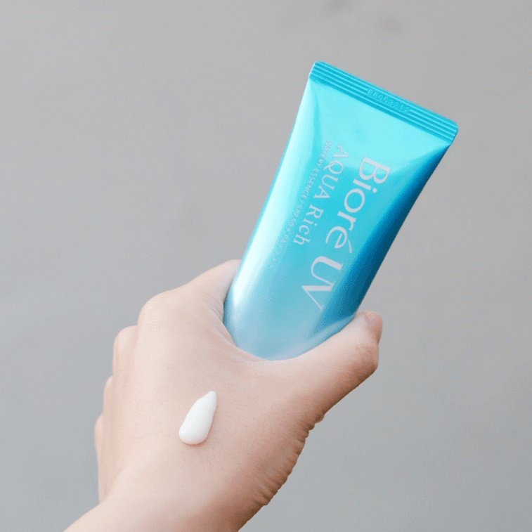 NEW 2023 ! Biore UV Aqua Rich Watery Essence 70 g.